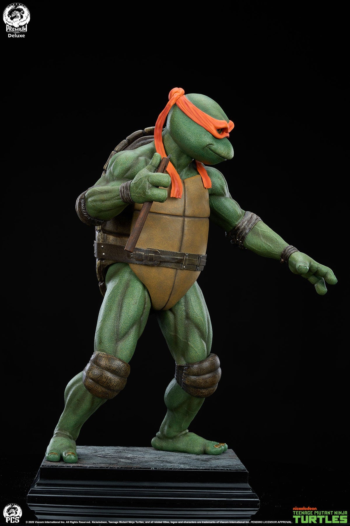 Teenage Mutant Ninja Turtles (1990): Michelangelo 1/2 Scale Deluxe Edition