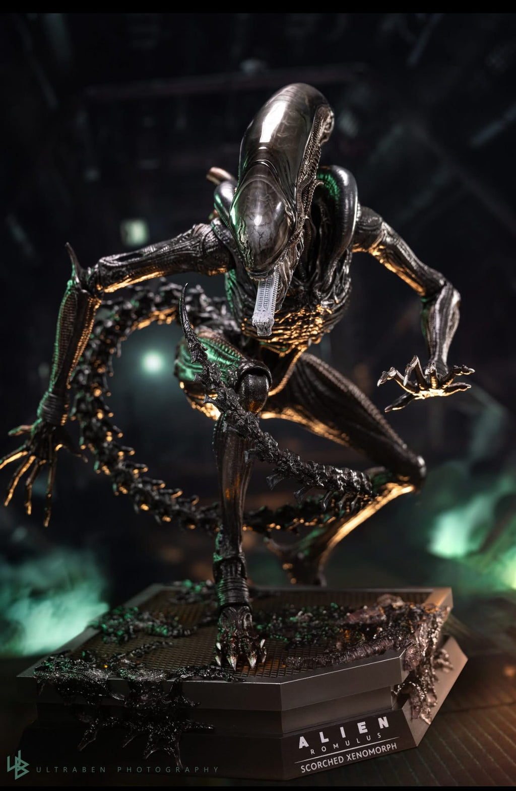 READY🔥Hot Toys MMS784 Alien: Romulus 1/6th scale Scorched Xenomorph Collectible Figure