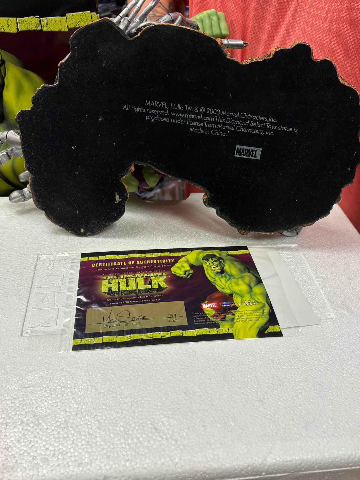 Incredible Hulk Statue (Marvel Comics, Diamond Select) Open Box