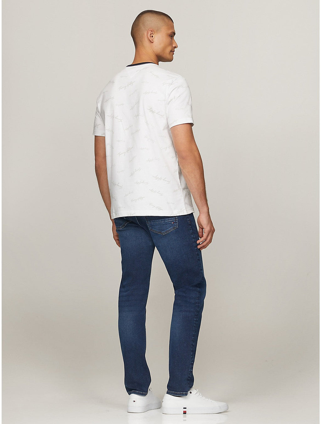 Tommy Hilfiger Men's Signature Flag Stripe Logo T-Shirt