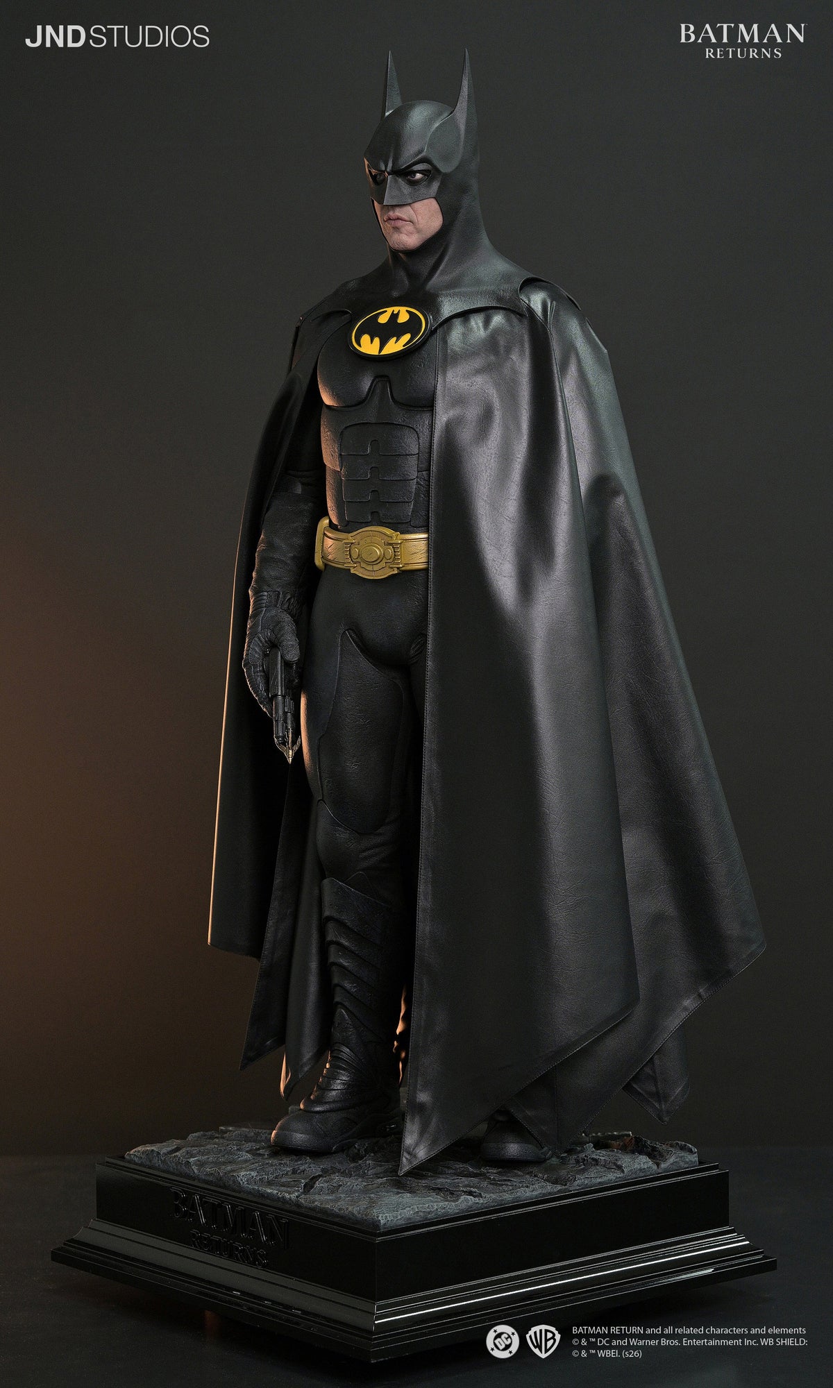 DC Batman Returns (1992): Batman with Bust 1/3 Scale