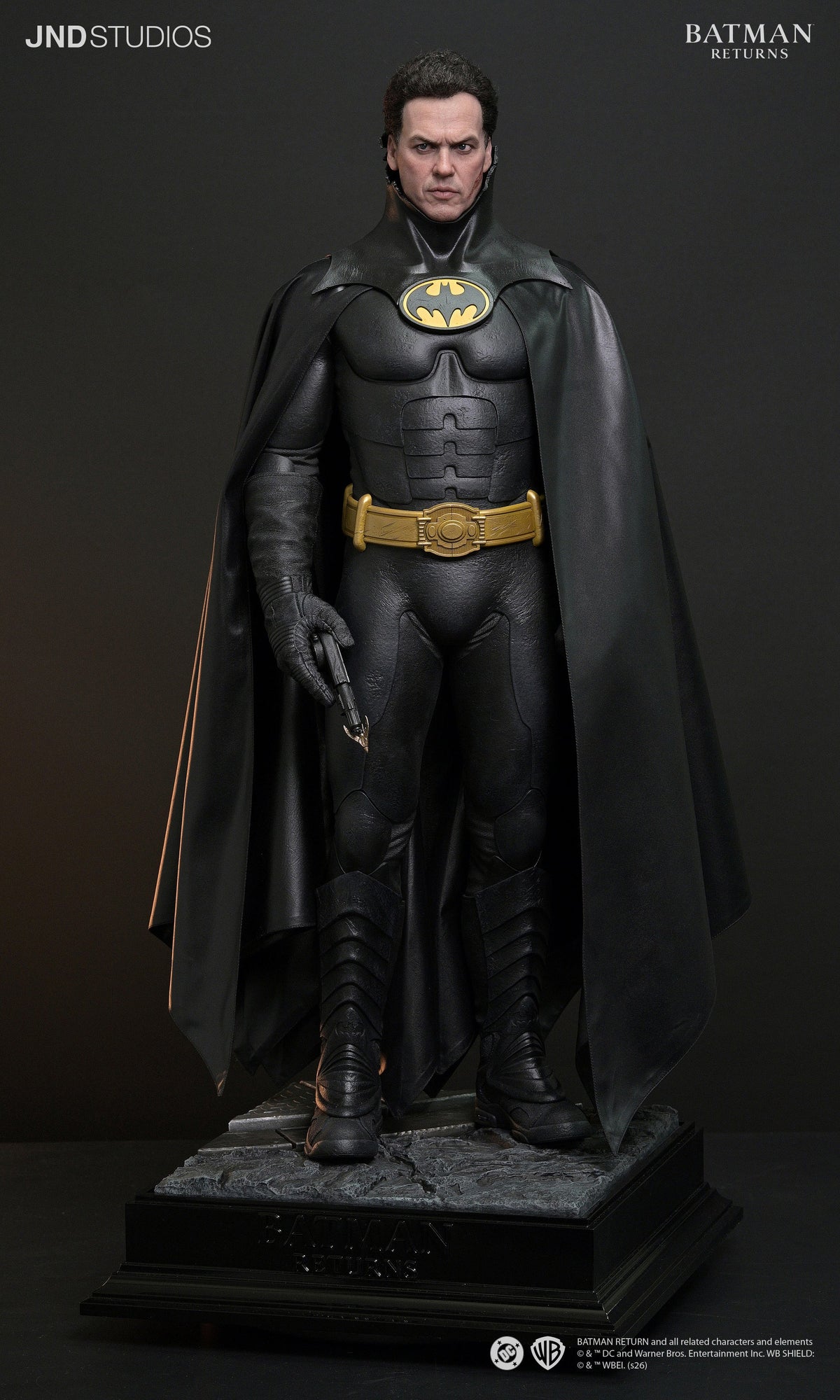 DC Batman Returns (1992): Batman with Bust 1/3 Scale