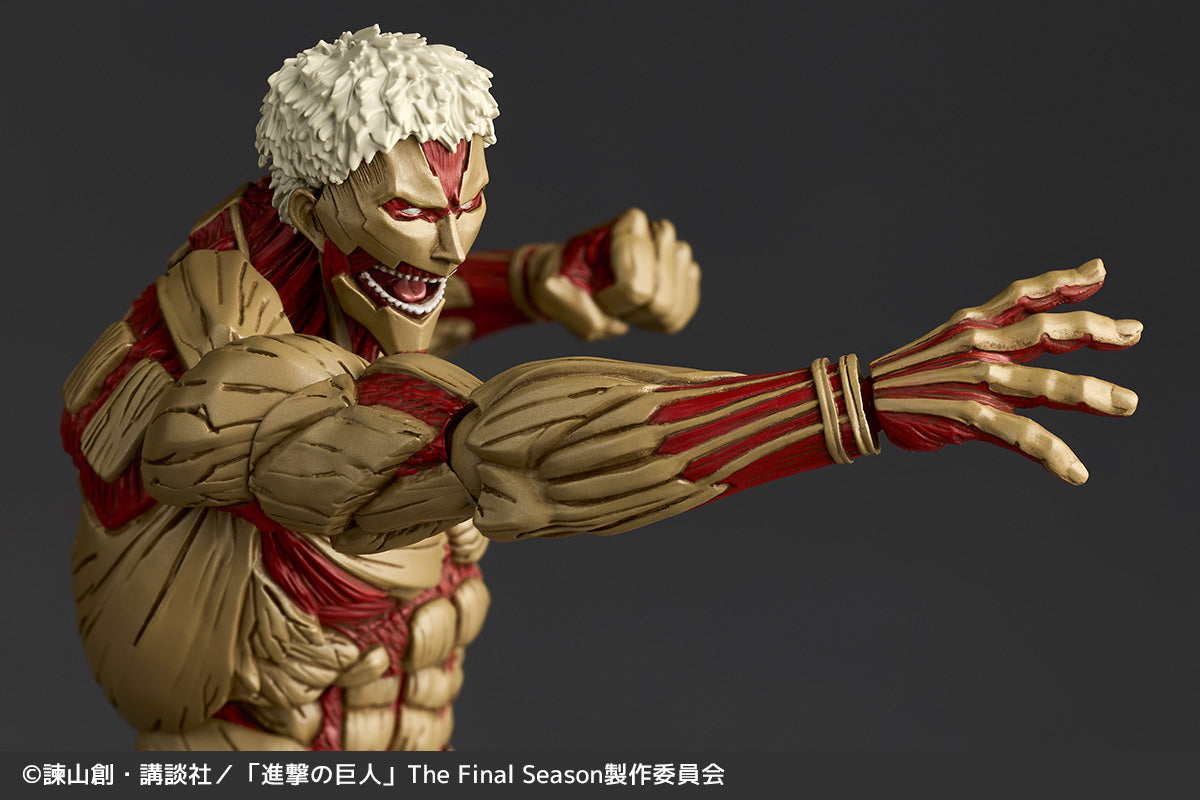 Attack on Titan - Armored Titan - Revoltech Amazing Yamaguchi Action Figure