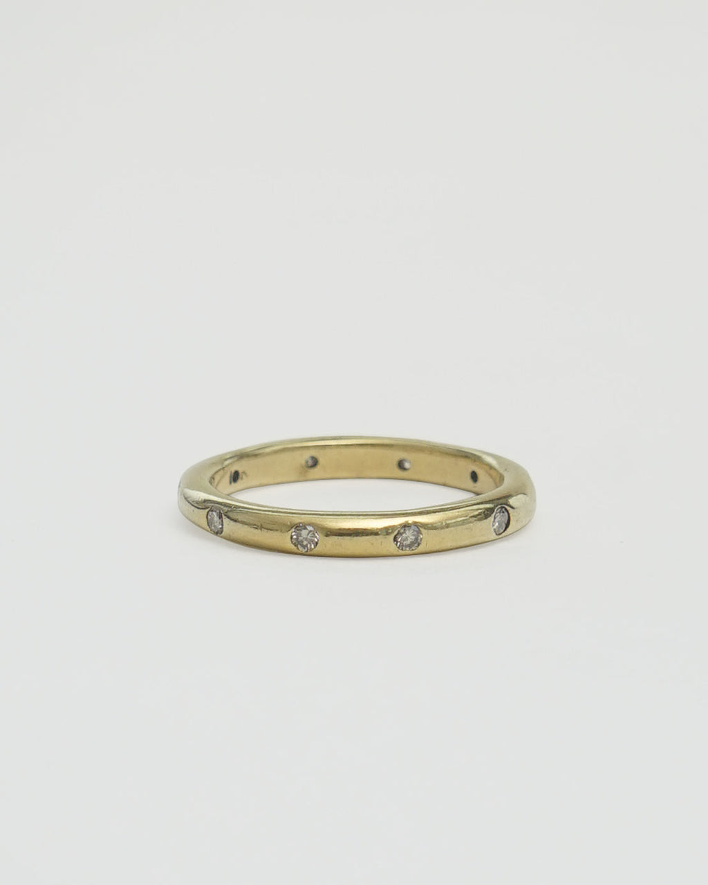 14k Gold Band Ring w/ Diamond / Size: 7.25