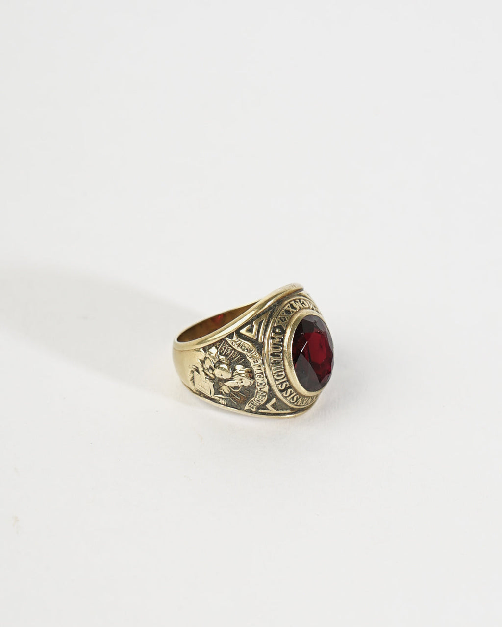 14k Gold Brooklyn College Ring w/ Red Stone / Size: 10