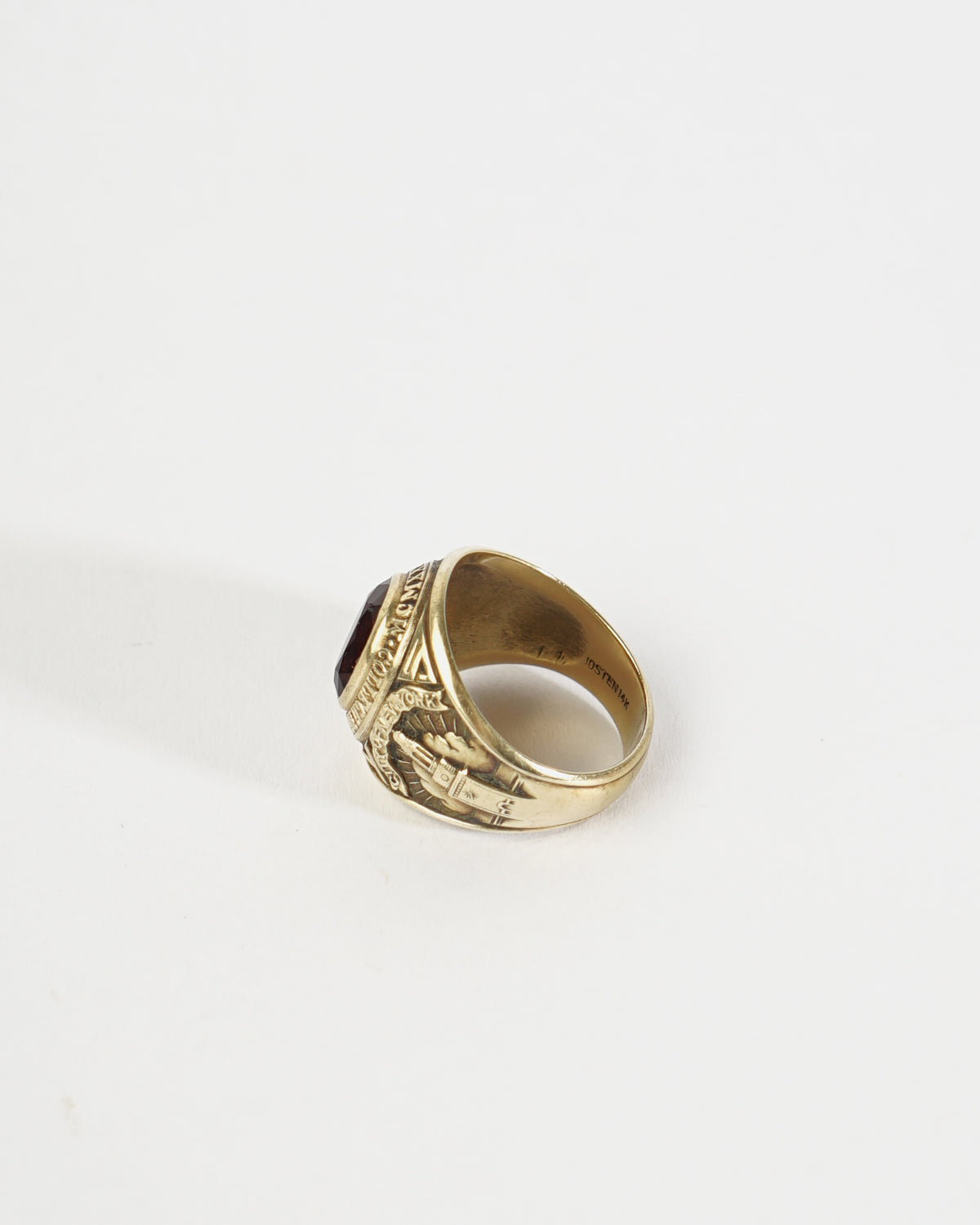 14k Gold Brooklyn College Ring w/ Red Stone / Size: 10