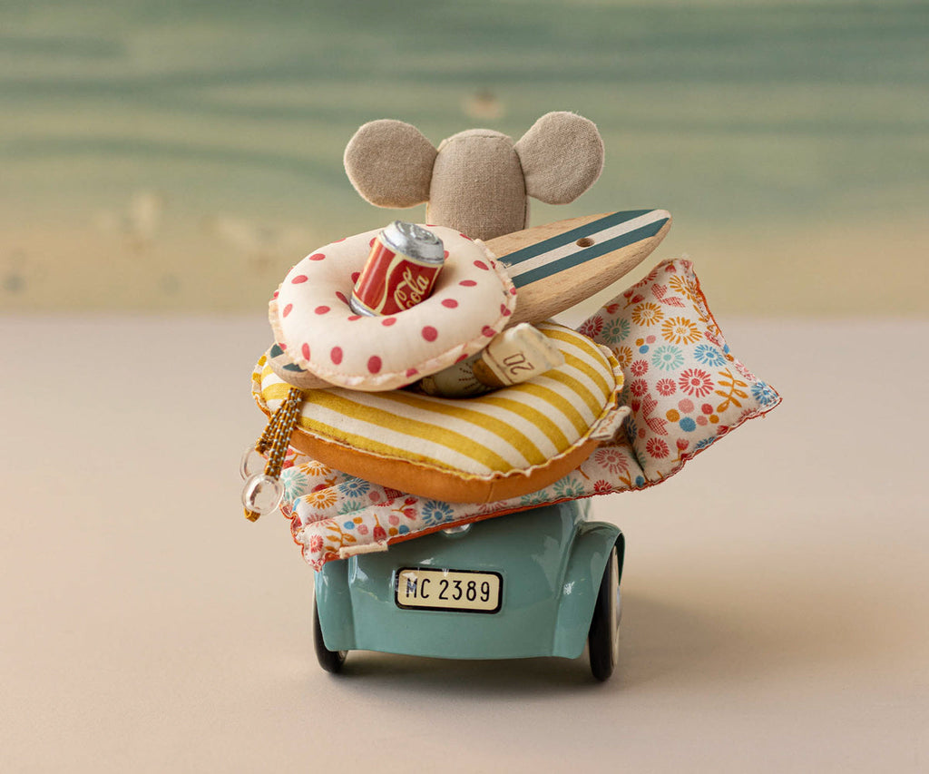 Maileg Mouse Car