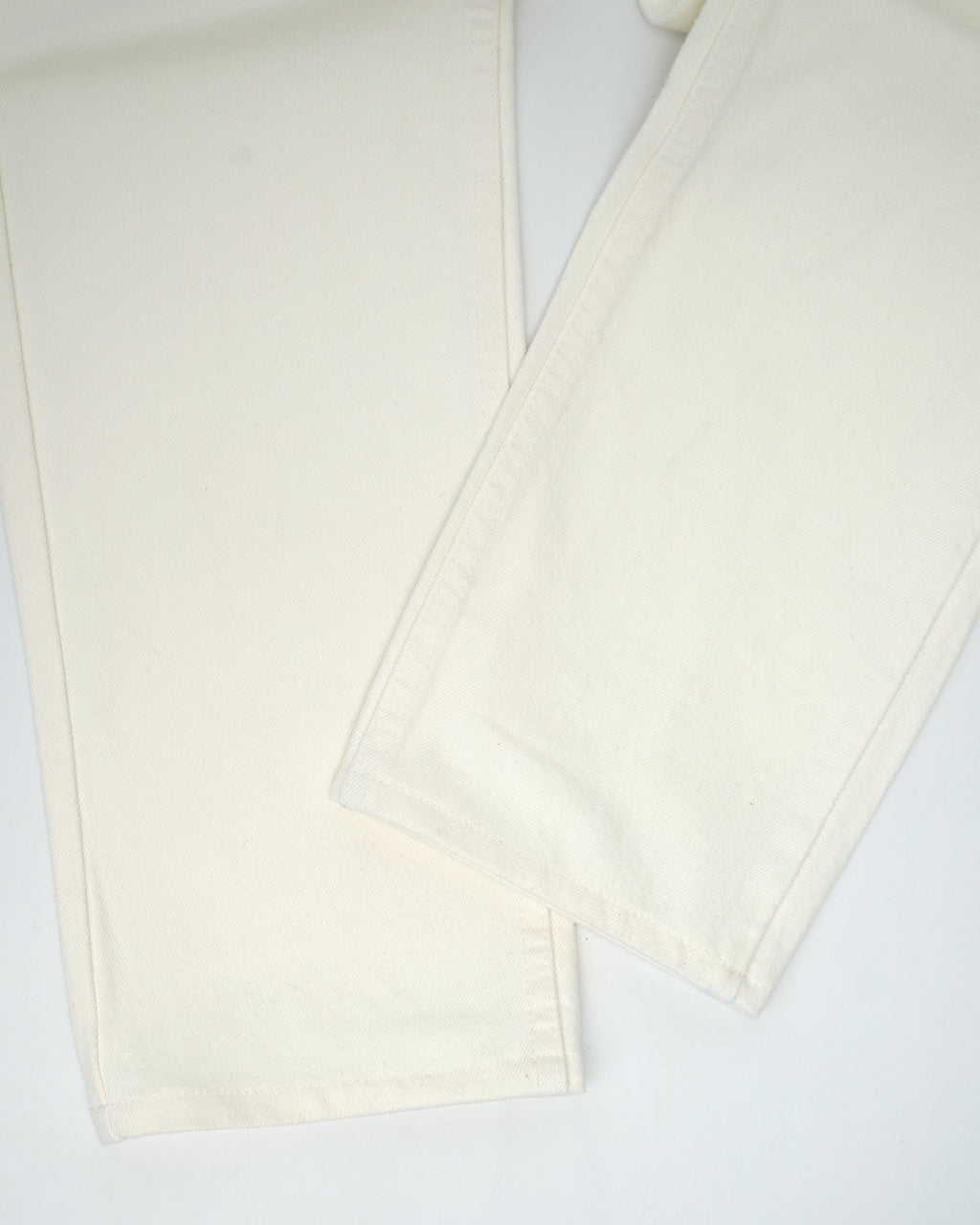 505 Tapered Fit White Denim Pants / size: 31