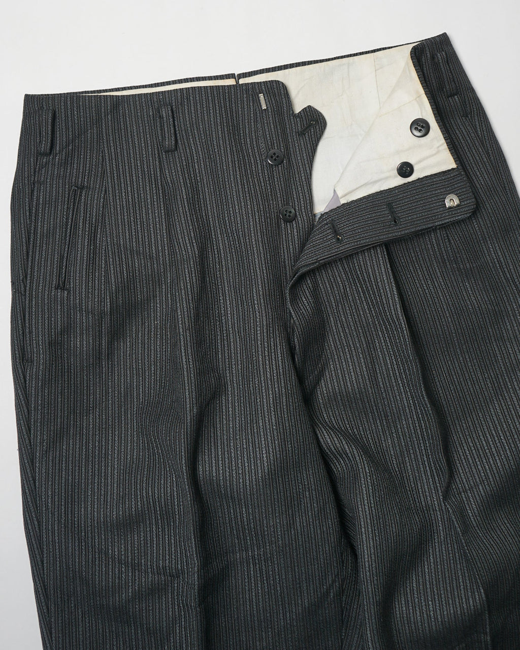 1950’s Tucked Wool Trousers / Size: 30
