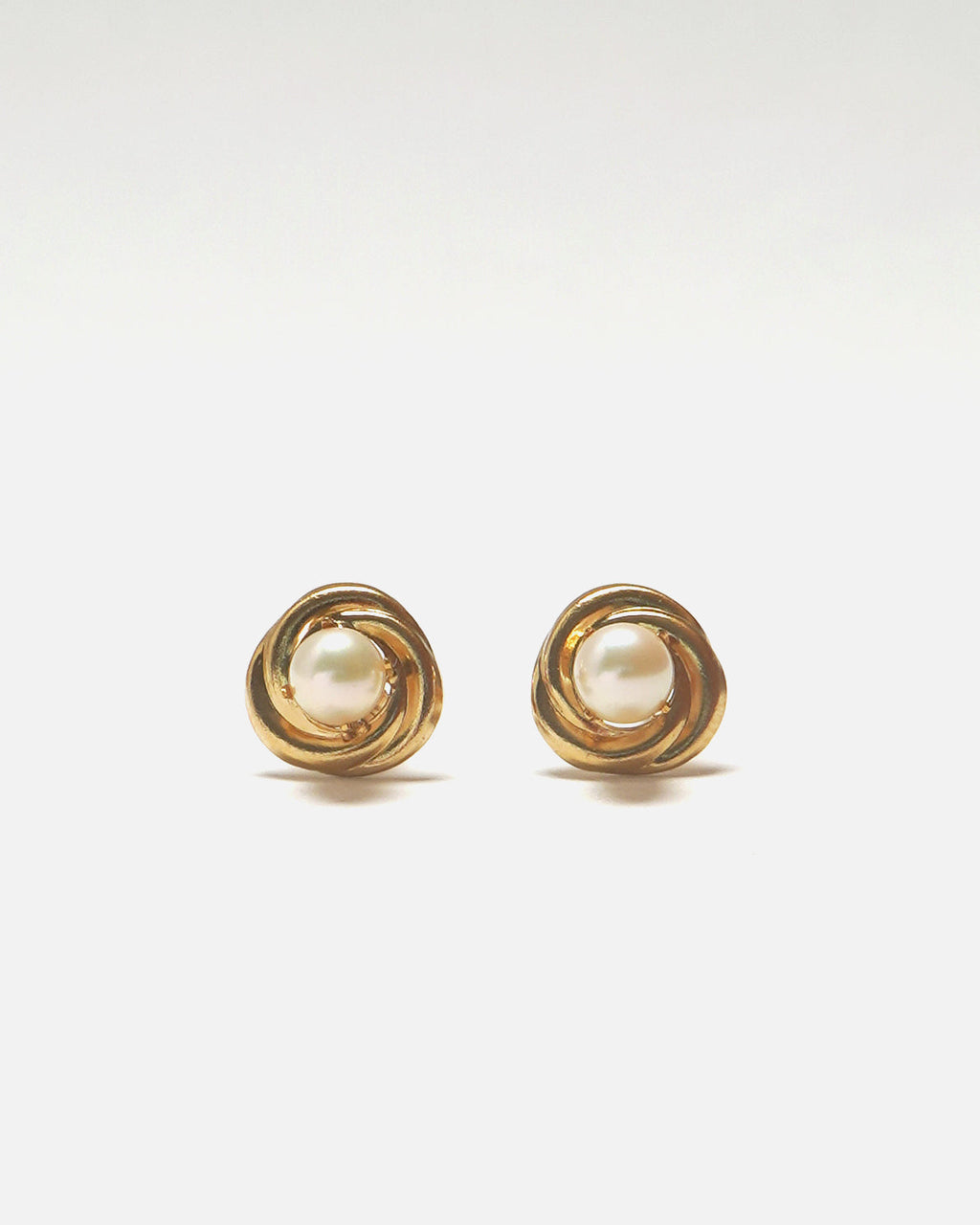 14k Gold x Pearl Earrings