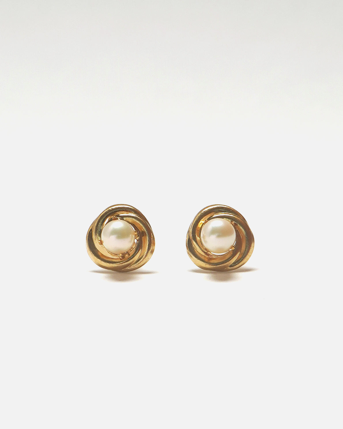 14k Gold x Pearl Earrings
