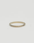 14k Gold Band Ring / Size: 7.25