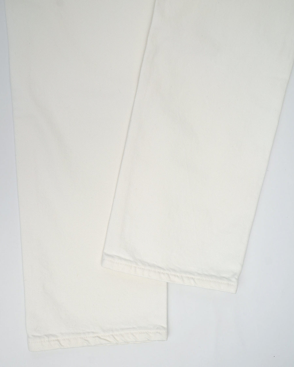 501 Straight Fit White Denim Pants / size: 30