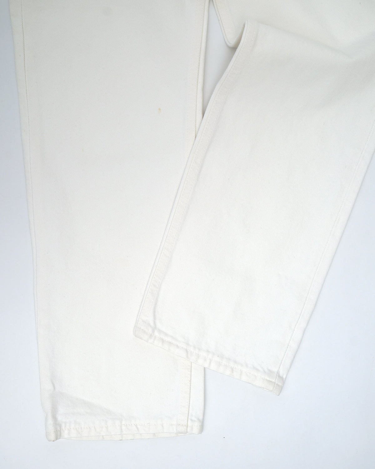 501 Straight Fit White Denim Pants / size: 30