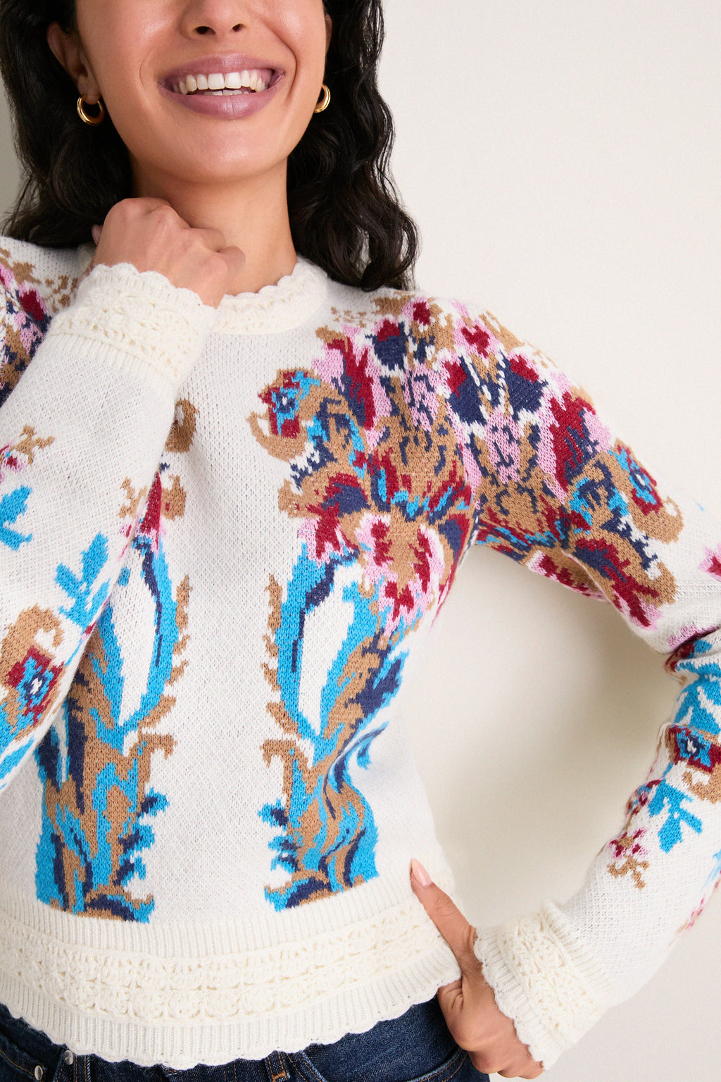 Arabesque Off-White Knit Sweater