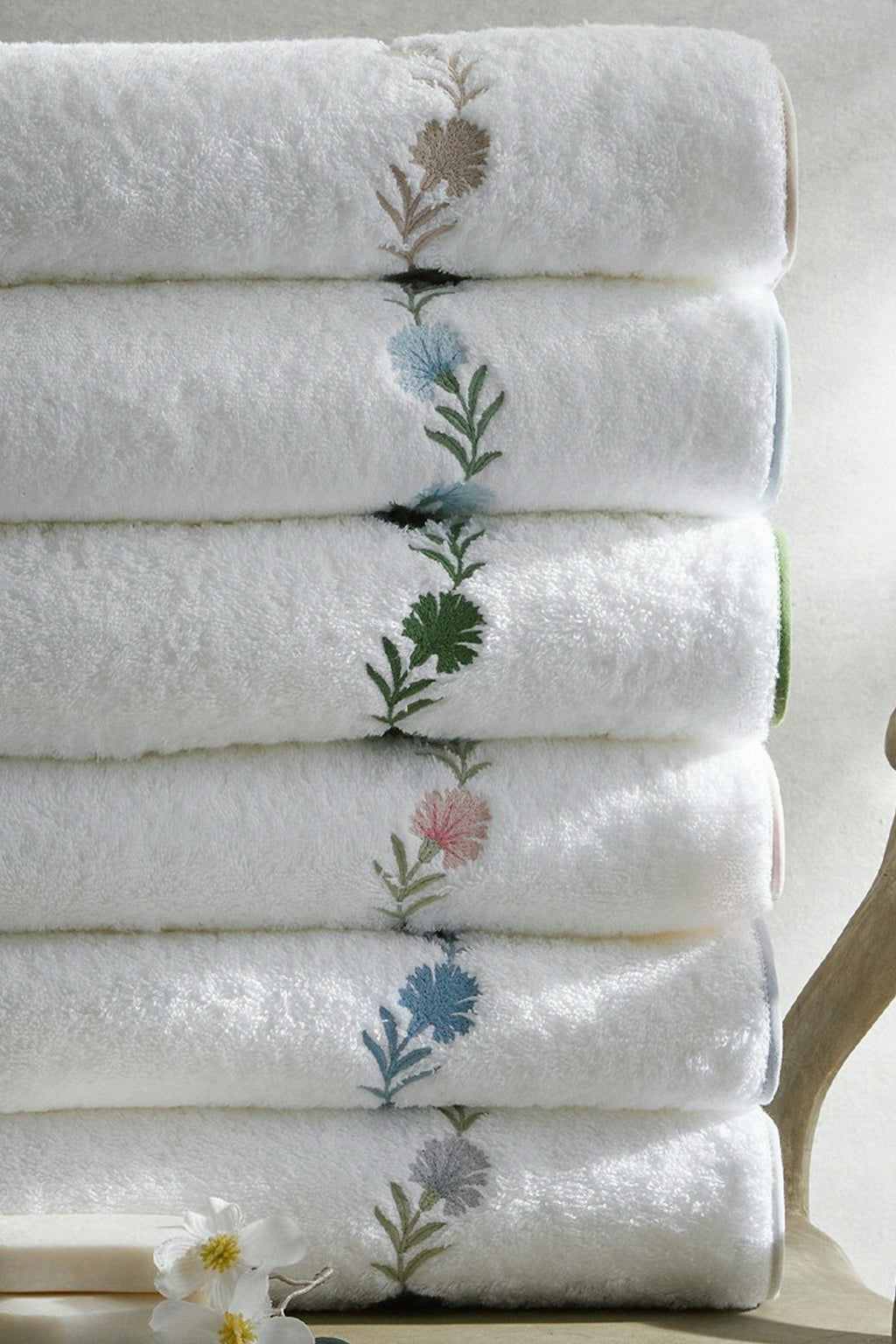 Blush Daphne Bath Towel