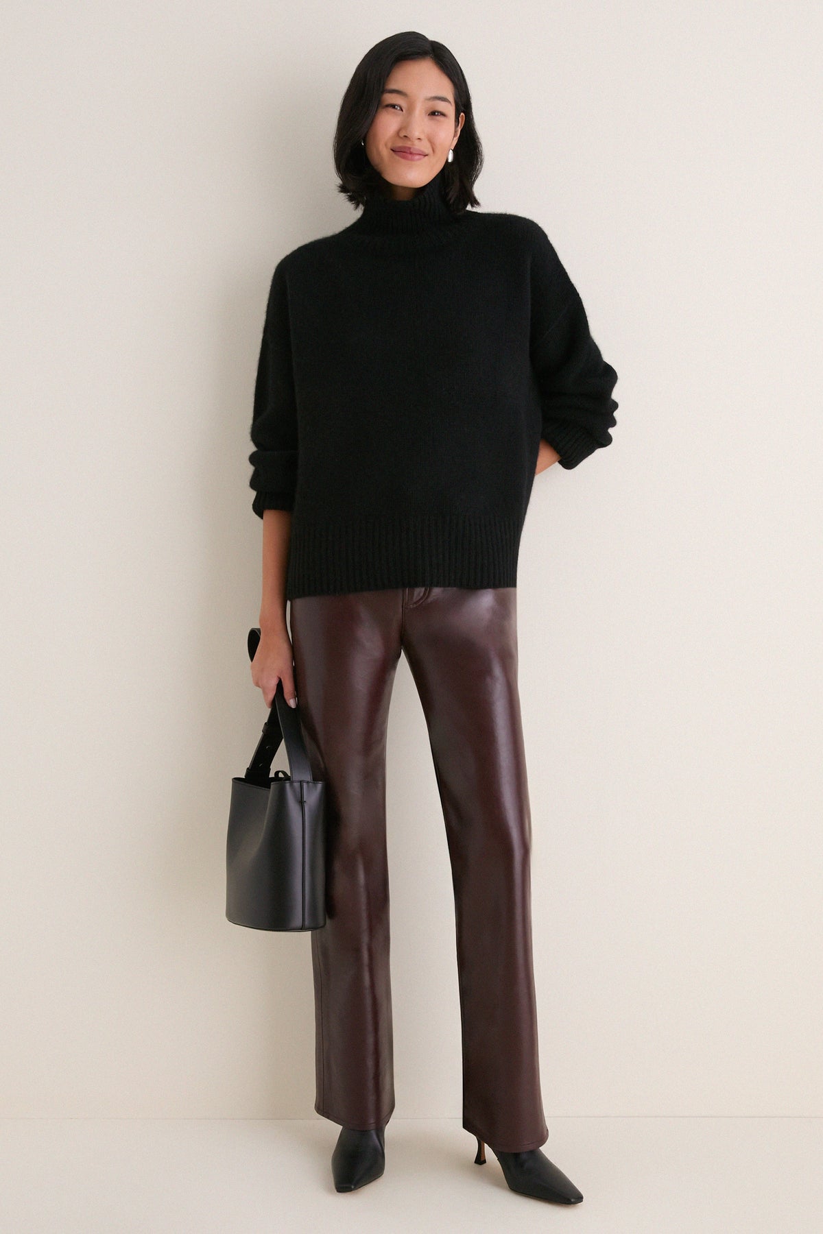 Black Cashmere Hannah Turtleneck Sweater
