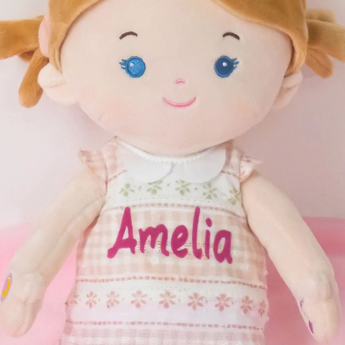 Personalized Day & Night Talking Sophie With Extra Outfit