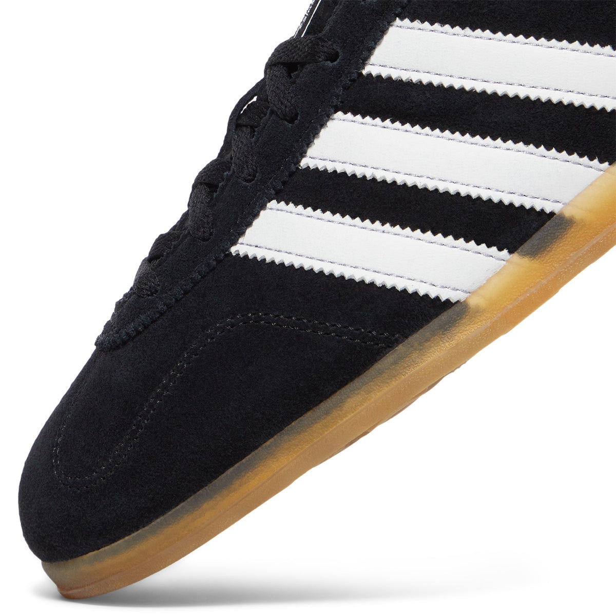 adidas Gazelle Lo Pro (Core Black/Footwear White/Gum3)