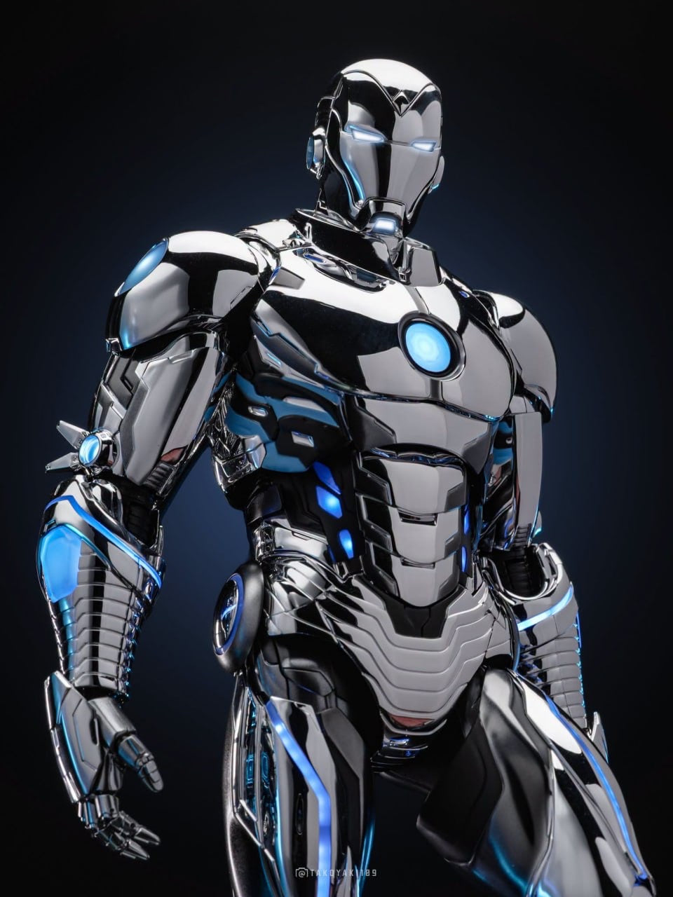 READY🔥Hot Toys CMS026D73B Marvel Comics 1/6th scale Superior Iron Man Collector & Special Edition