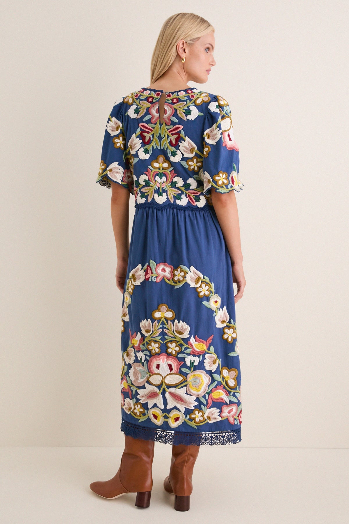 Blue Wilhelmina Embroidery Short Sleeve Midi Dress
