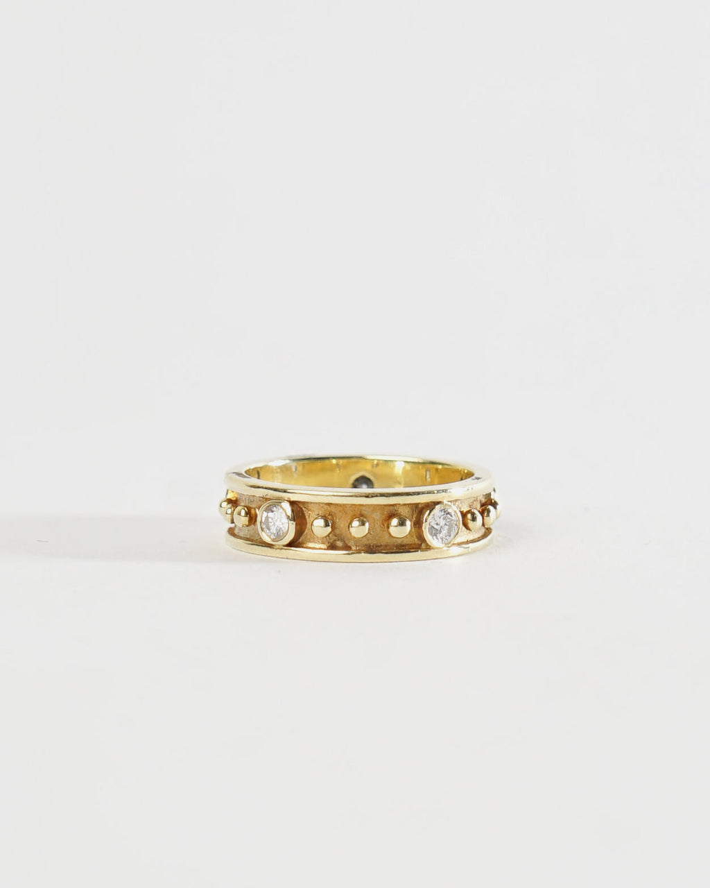 14k Gold Ring w/ Diamonds / size: 8