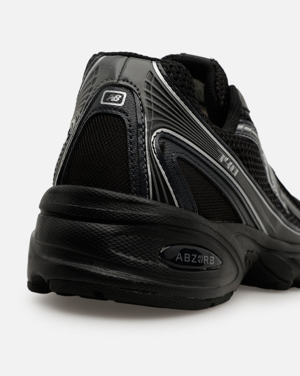 New Balance 740 Black/Silver