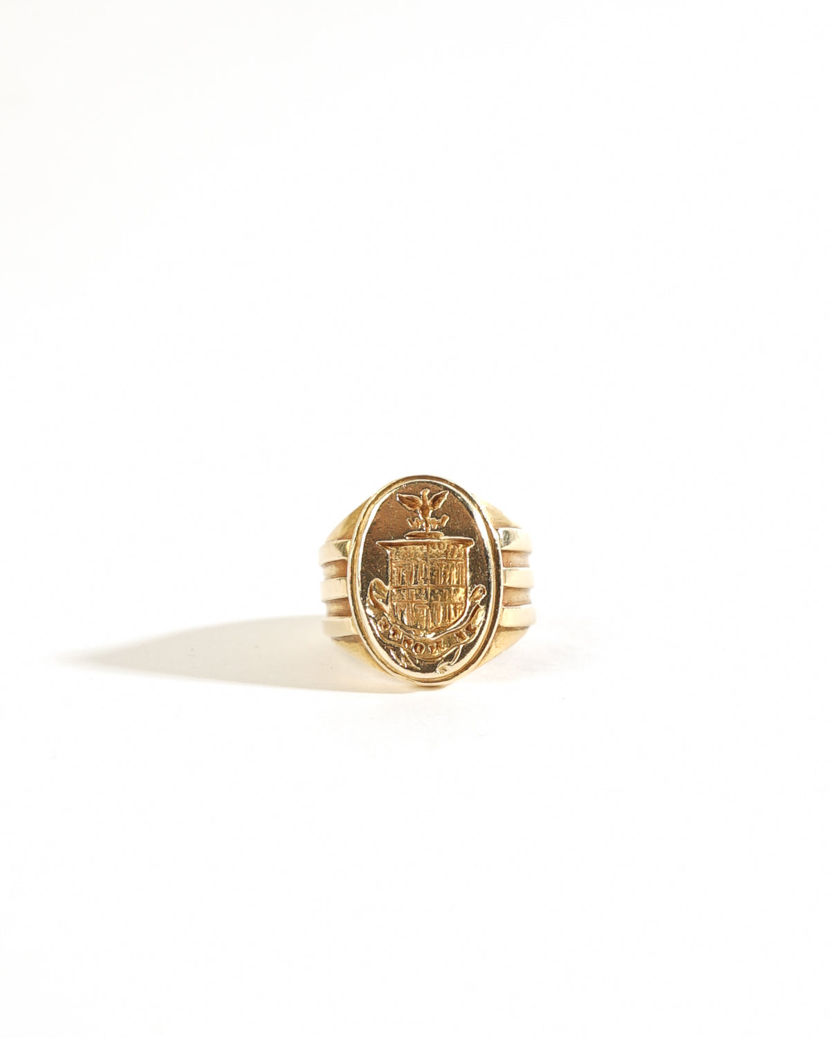 14k Gold Signet Ring / Size: 7