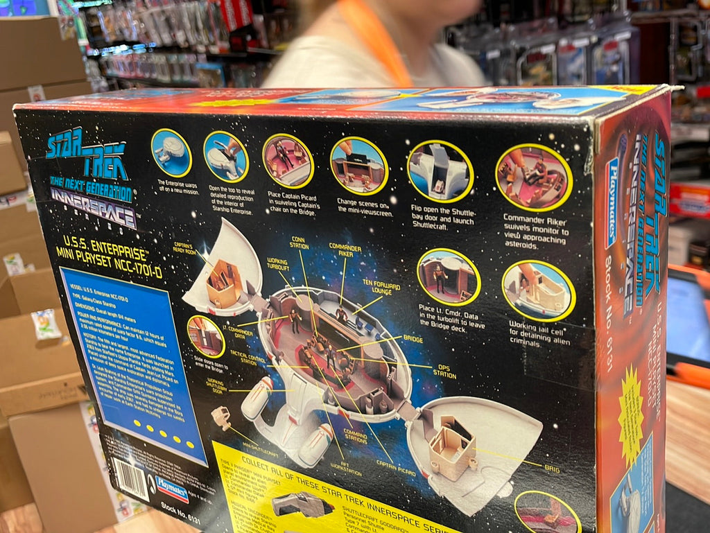 USS Enterprise Mini Playset NCC-1701-D 6131 (Vintage Star Trek, Playmates) SEALED