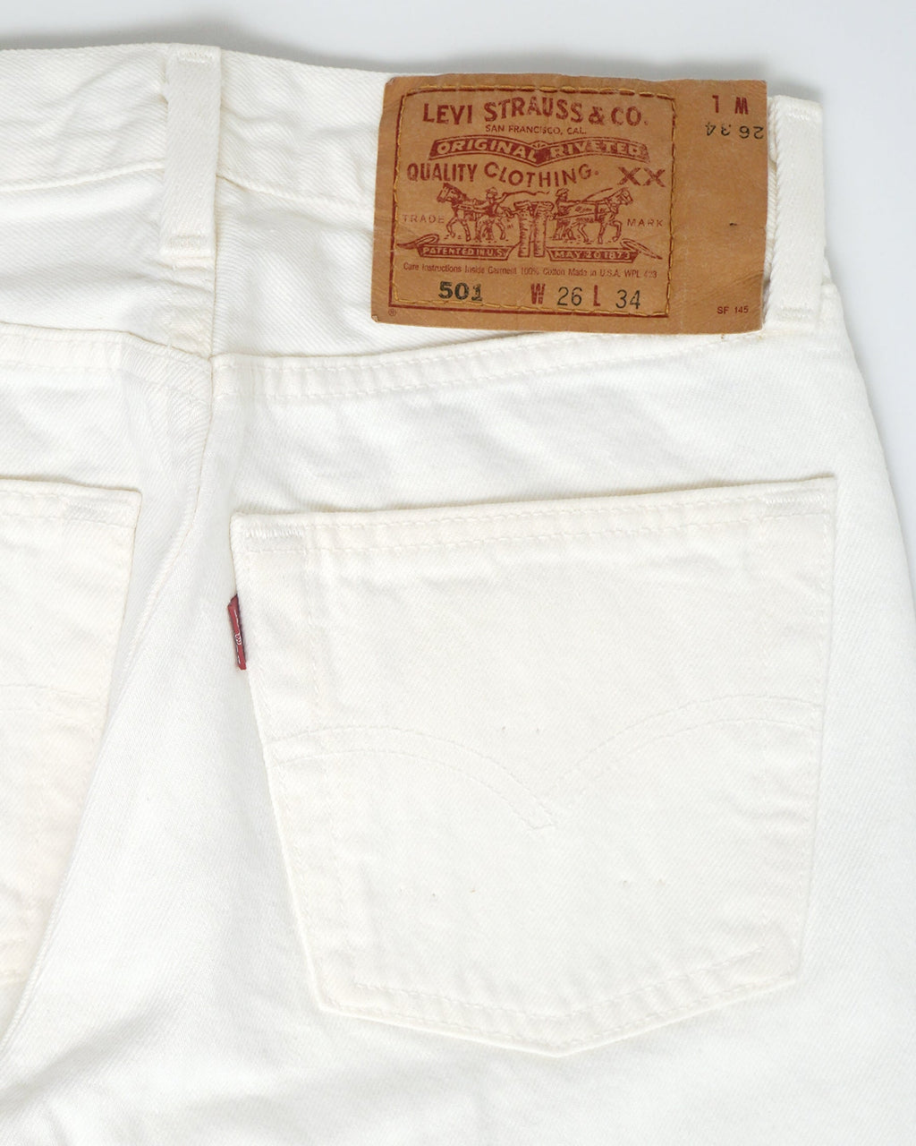 501 Straight Fit White Denim Pants / size: 26