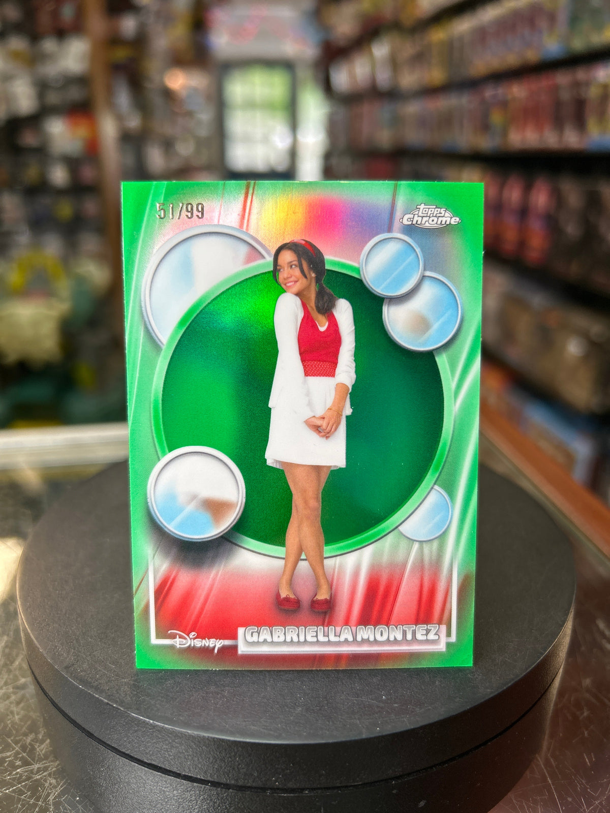 Gabriella Montez -Green Refractor 51/99- (Disney, 2026 Topps Chrome)