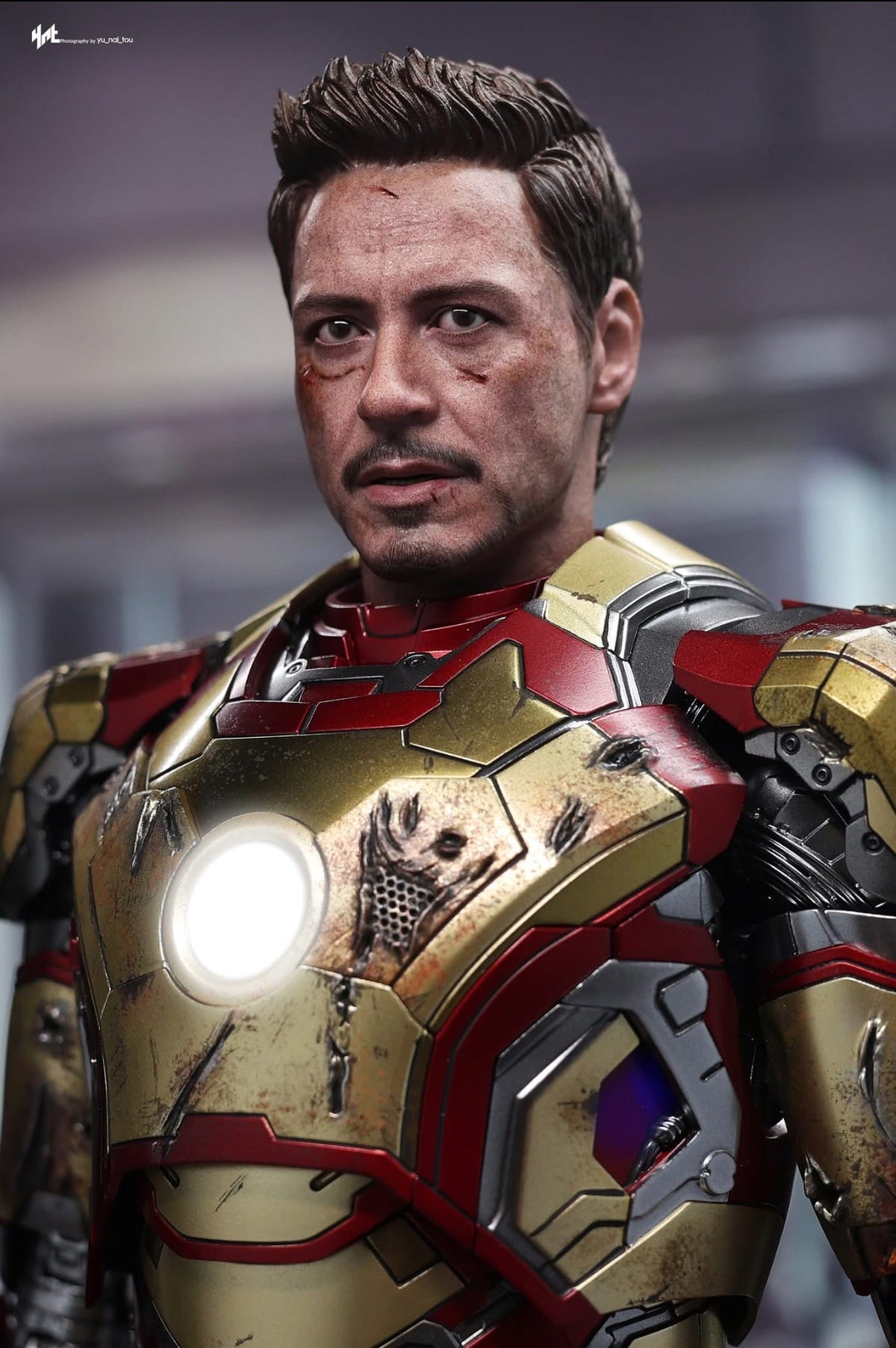 READY🔥Hot Toys MMS759D66B Marvel Ironman 3 Ironman Mark 42 (2.0) 1/6 Scale Collectible Figure (Deluxe Version) Special Edition