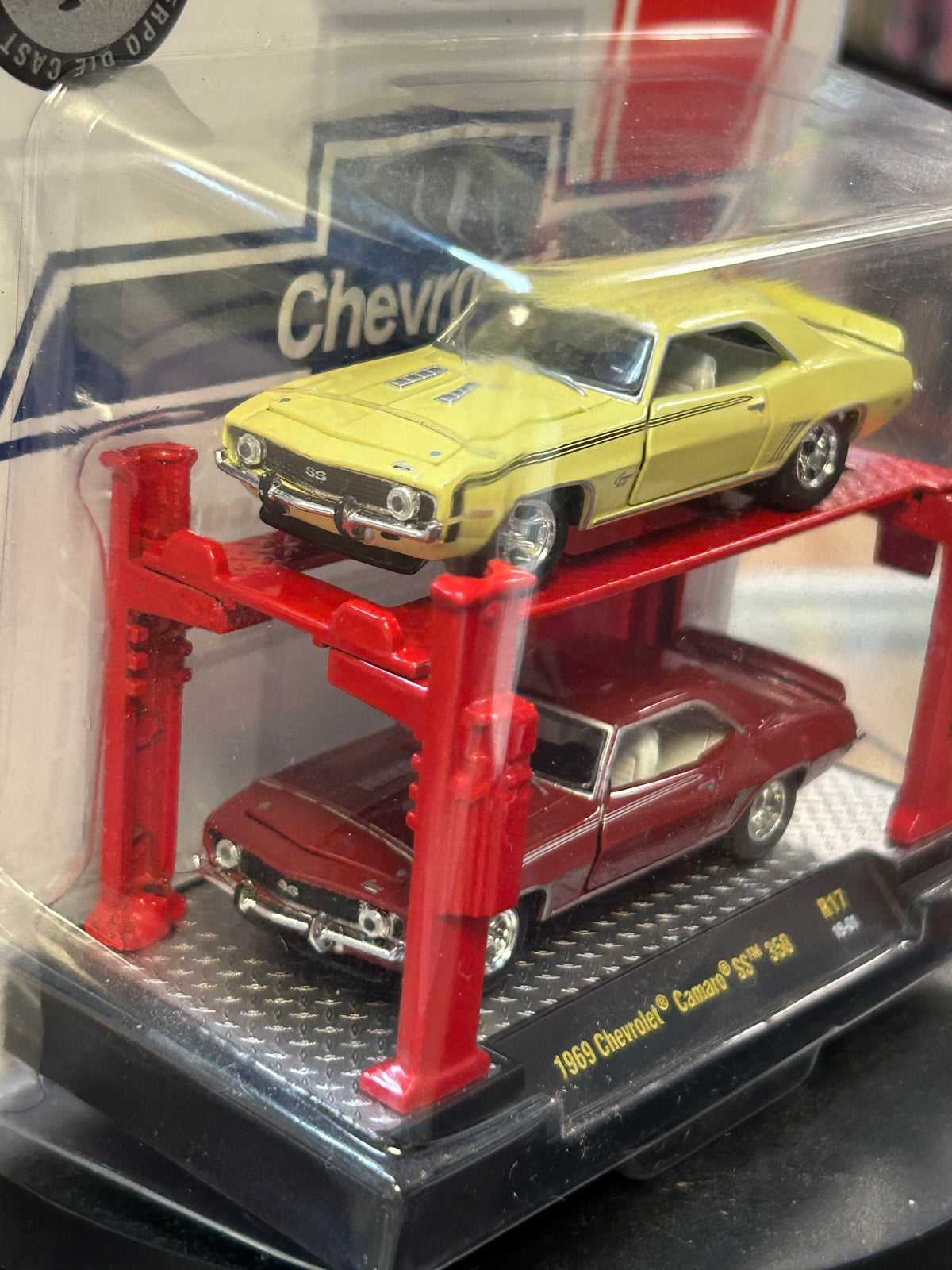 1969 Chevrolet Camaro SS 350 (M2 Auto Lift, Castline) SEALED