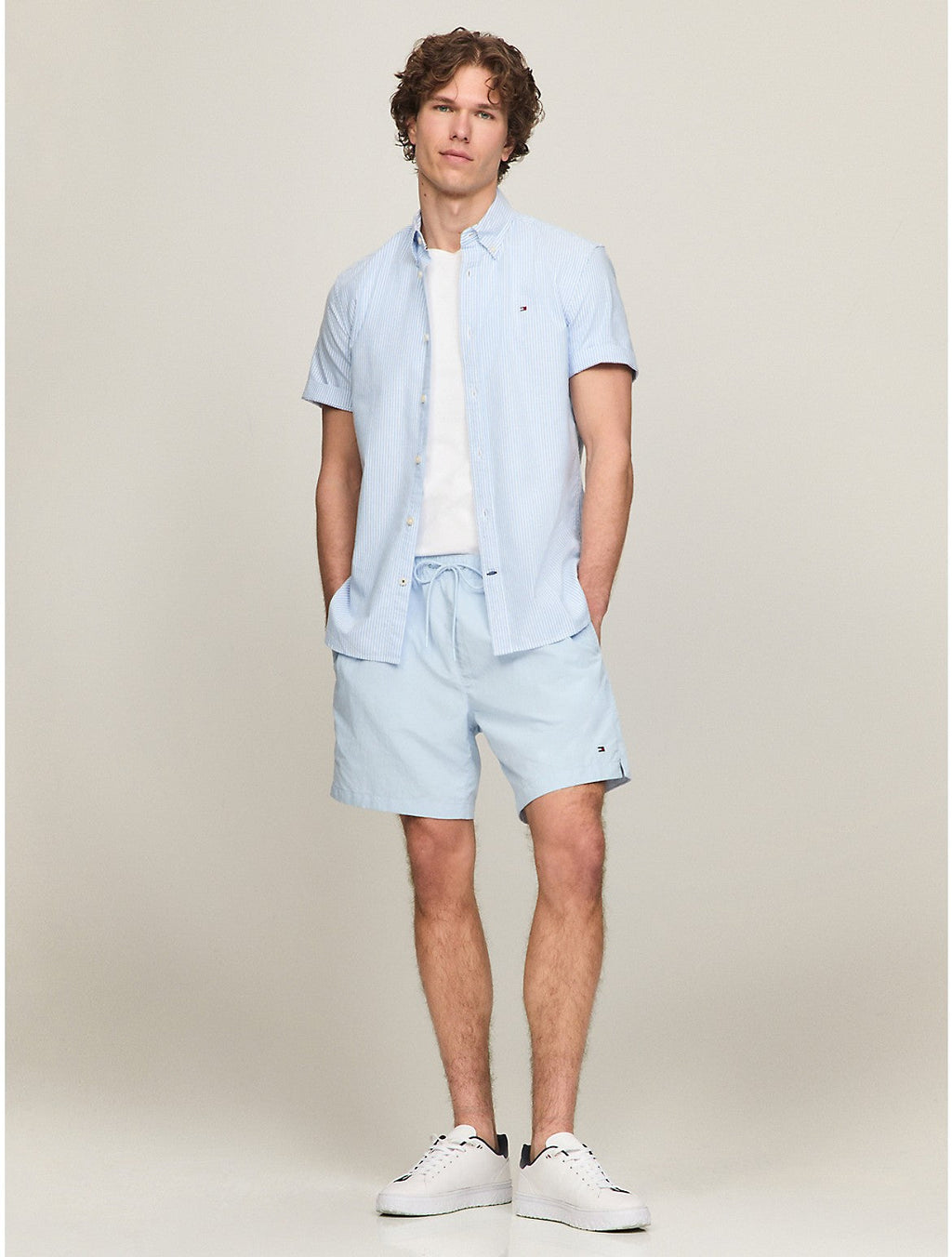 Tommy Hilfiger Men's Regular Fit Stripe Short-Sleeve Oxford Shirt