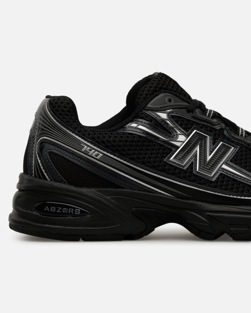 New Balance 740 Black/Silver