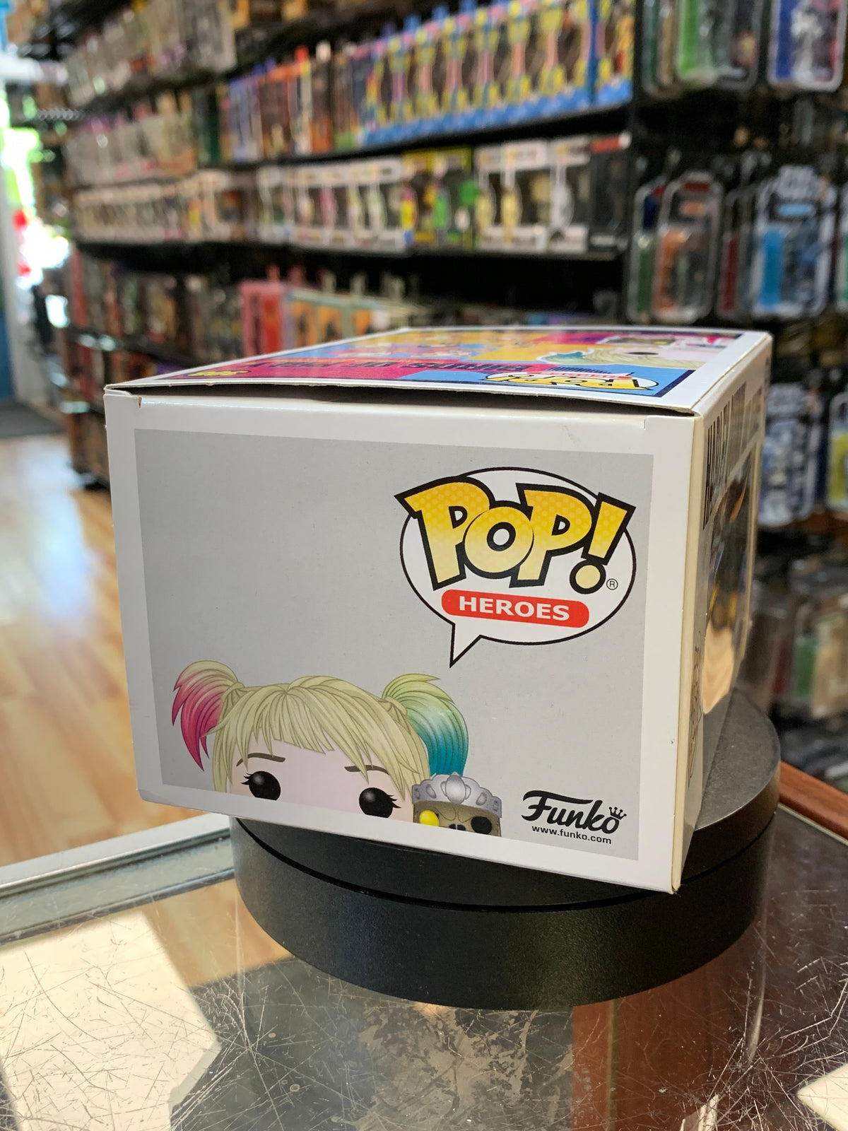 Harley Quinn and Beaver #308 (Funko Pop, DC Comics)