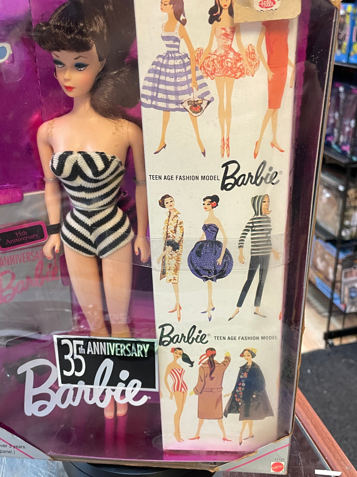 Brunette Barbie 35th #11782 (Vintage Barbie, Mattel) **SEALED**