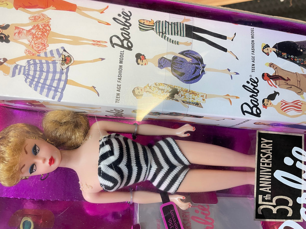 35th Anniversary Blonde #11590 (Vintage Barbie, Mattel) **SEALED**