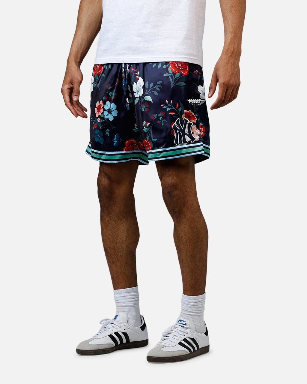 Pro Standard New York Yankees Floral Shorts Navy