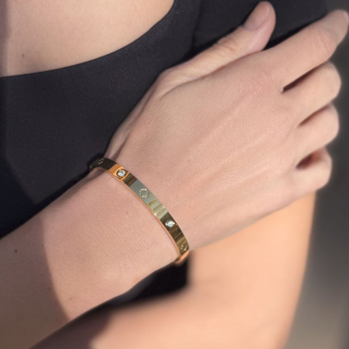Tarnish Resistant 14k Gold Plated CZ and Clover Bangle