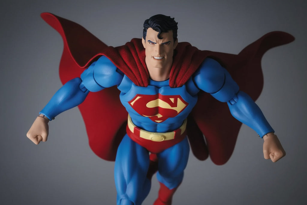 (Restock arriving soon!) Mafex No.117 Superman (Hush Ver.) by Medicom