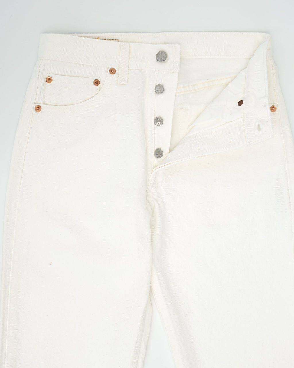 501 Straight Fit White Denim Pants / size: 27