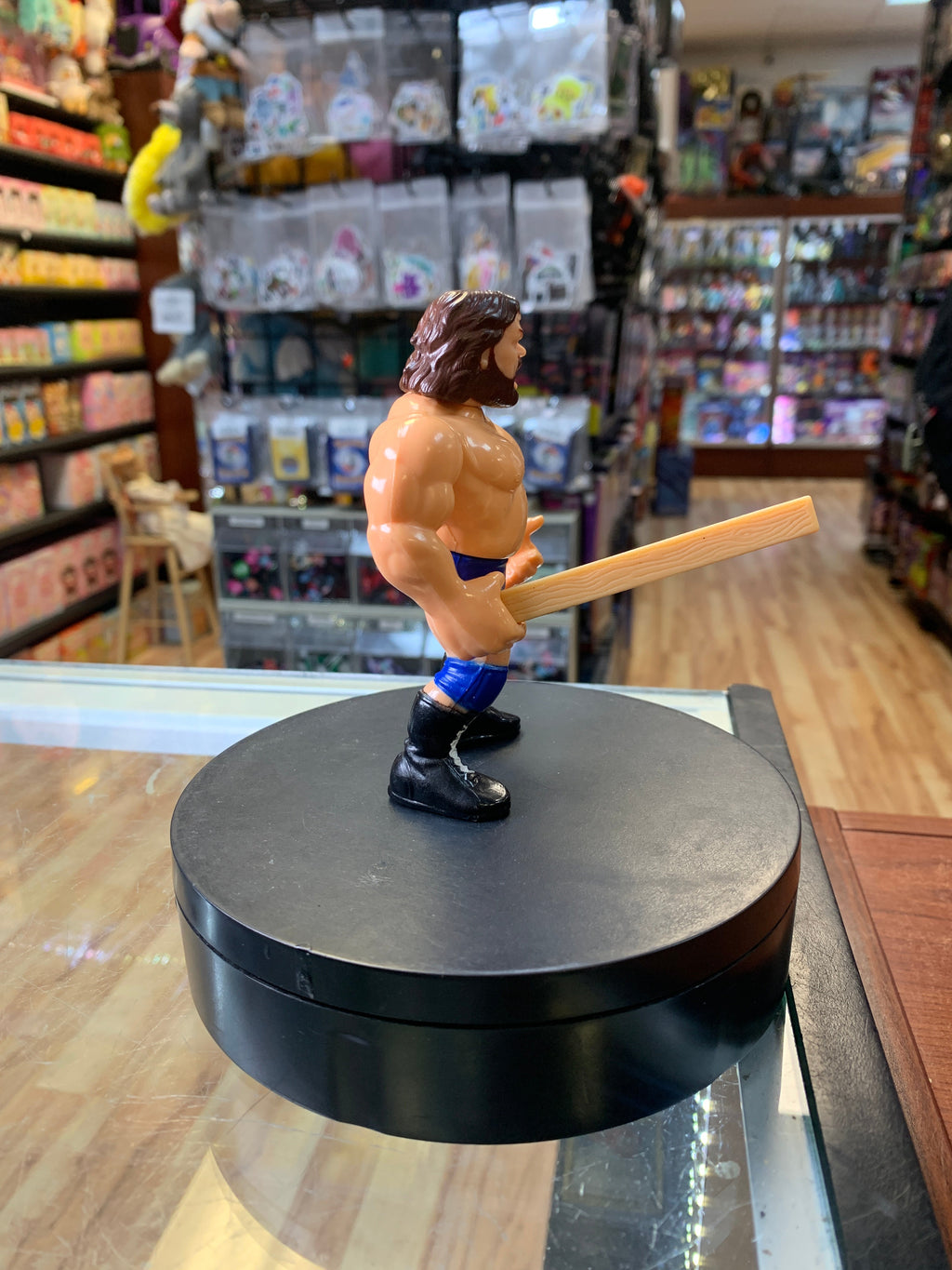 Hacksaw Jim Duggan with Wood 9057 (Vintage WWF WWE, Hasbro)