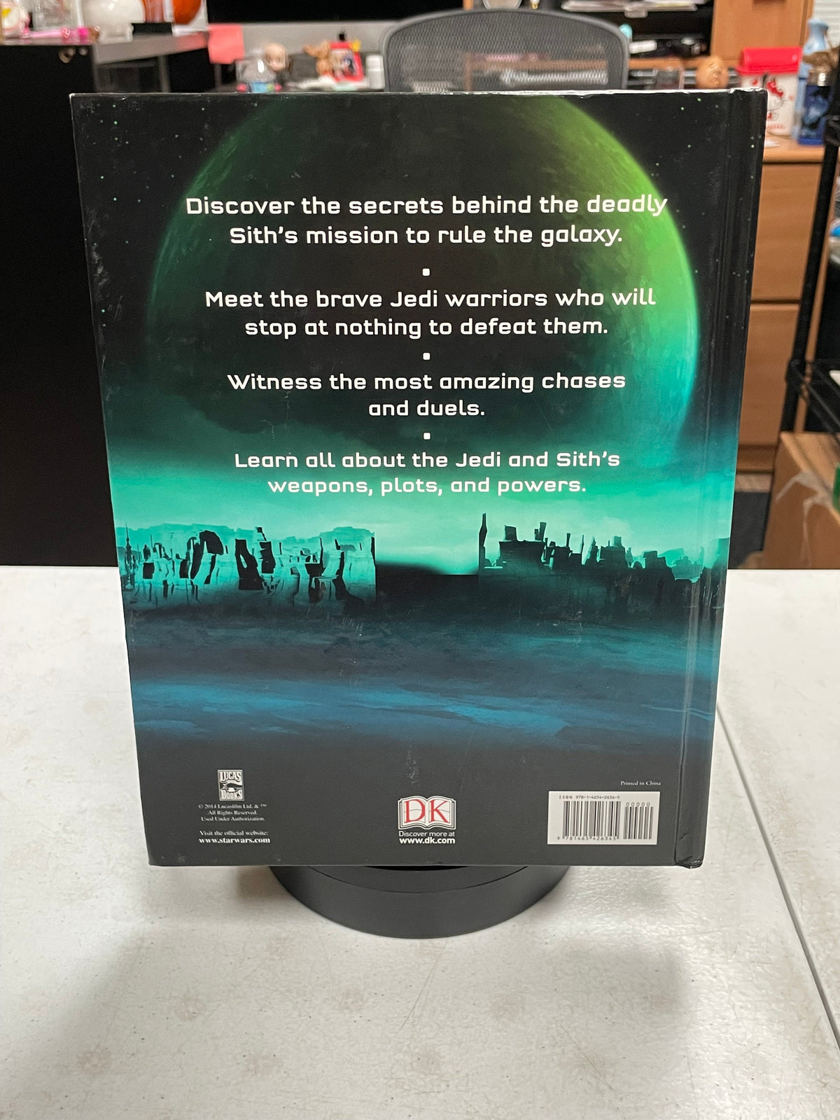 Star Wars The Clone Wars Jedi VS Sith (DK Publishing, Hardback)