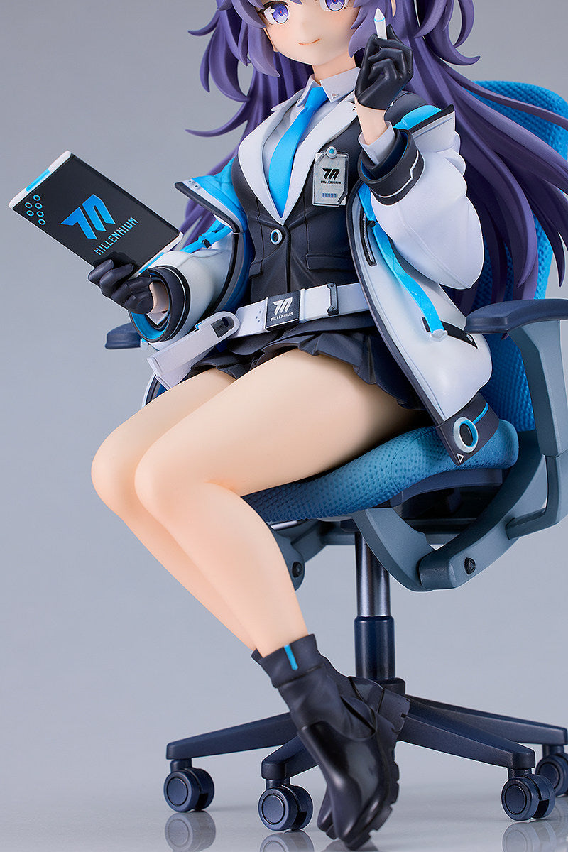 (GSC) Blue Archives Hayase Yuka - The Accountant's Daily Life Scale Figure