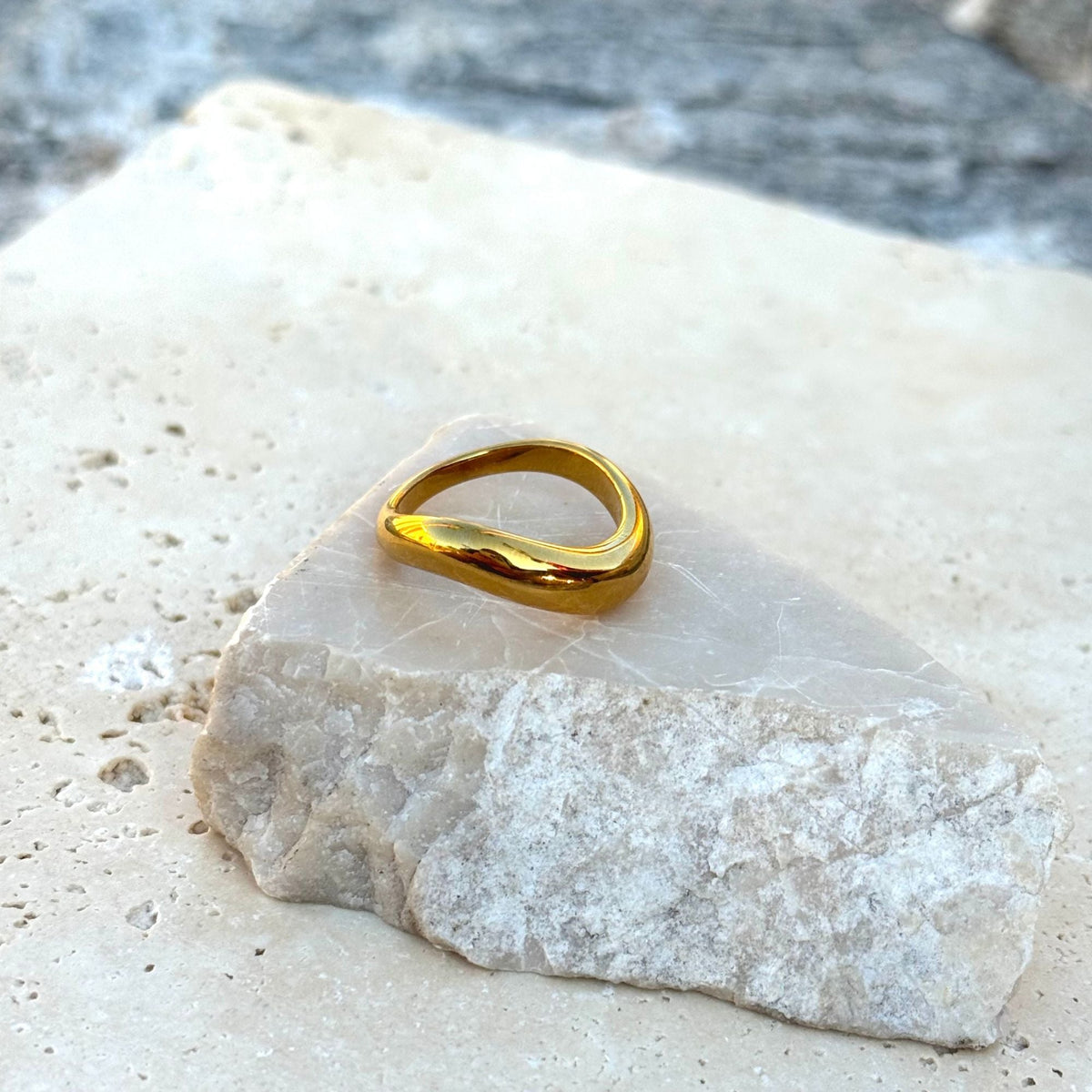 Tarnish Resistant 18k Gold Plated Curved Band