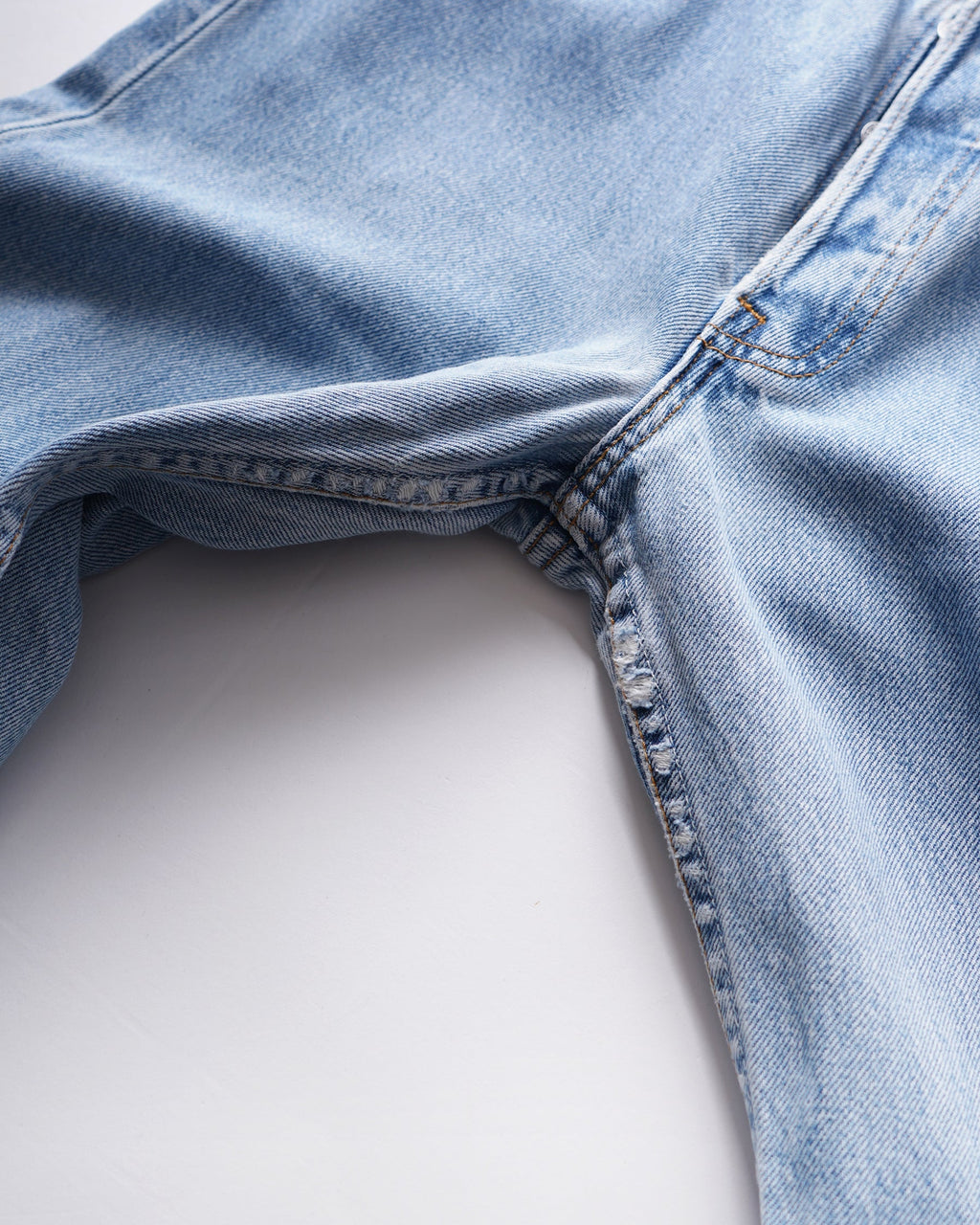 501 Straight Fit Denim Pants / size: 28