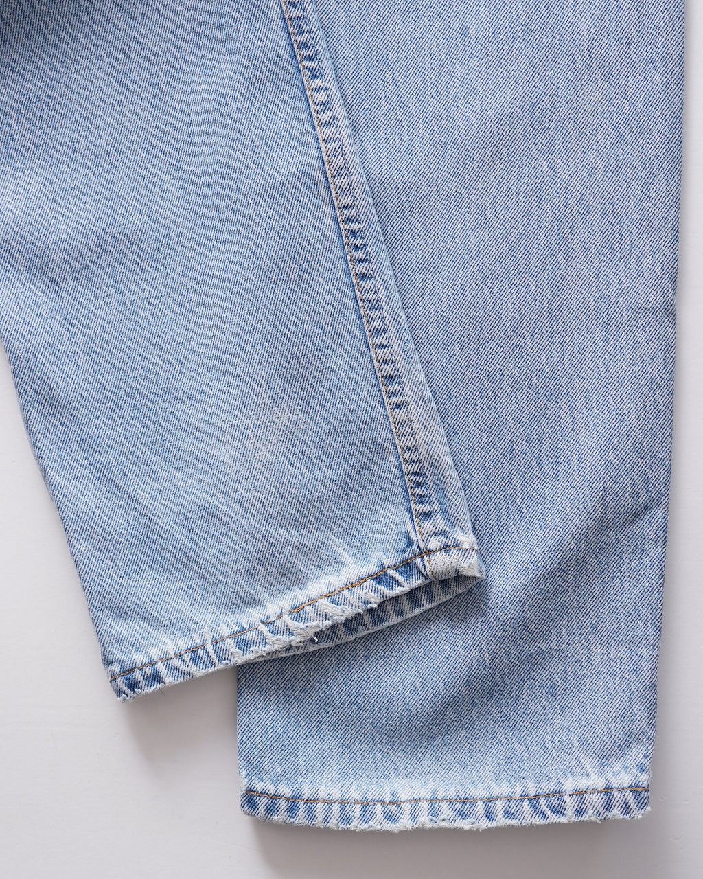 501 Straight Fit Denim Pants / size: 28