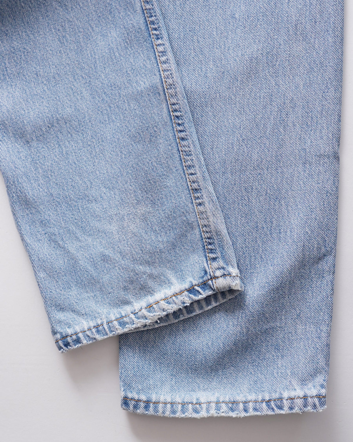 501 Straight Fit Denim Pants / size: 28
