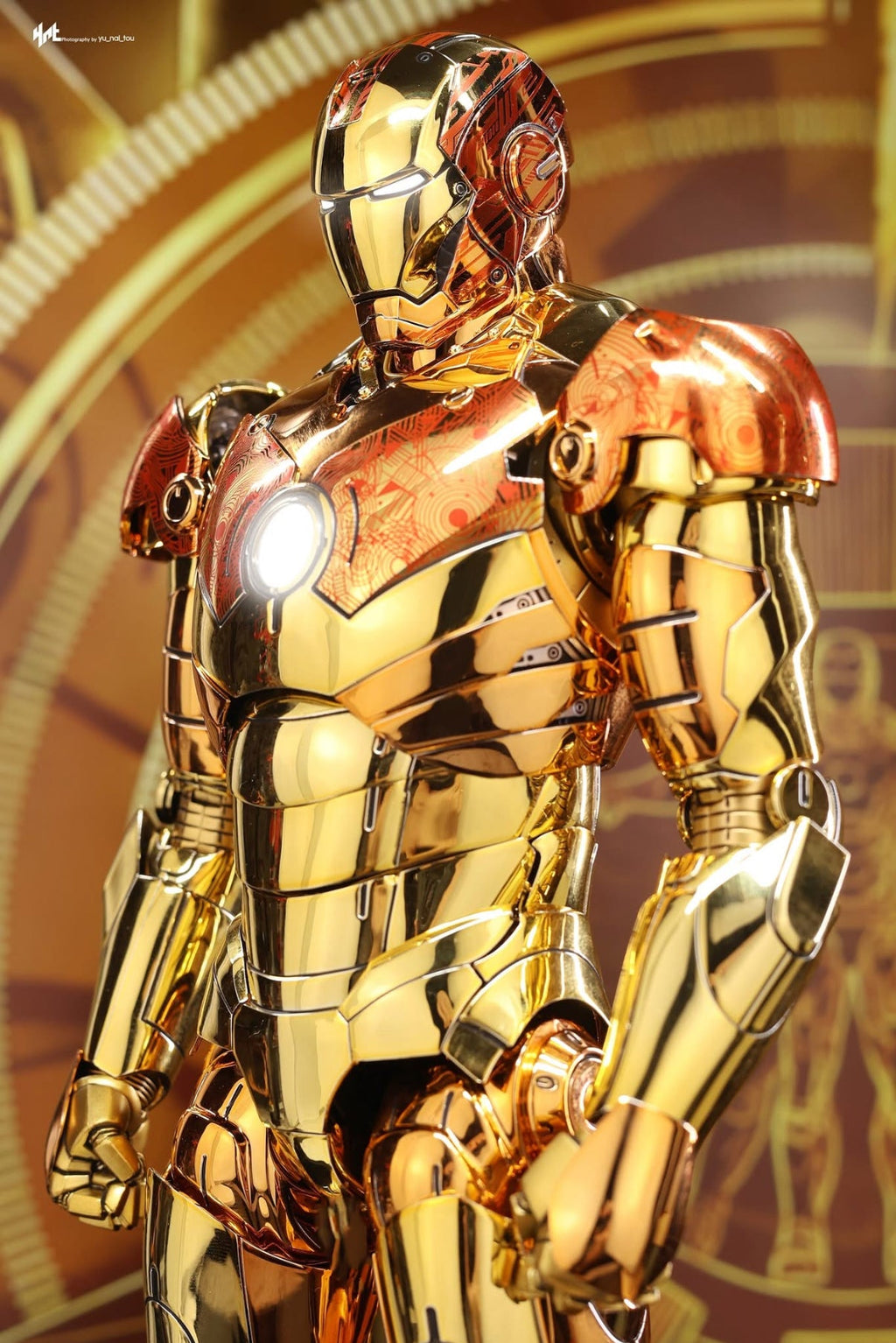 READY🔥Hot Toys MMS848d78 Iron Man Mark III (Golden & Copper Gold Version) Special Edition [Hot Toys Exclusive]